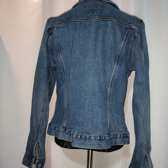 Gap Jean jacket 🧥 - Picture 5 of 5